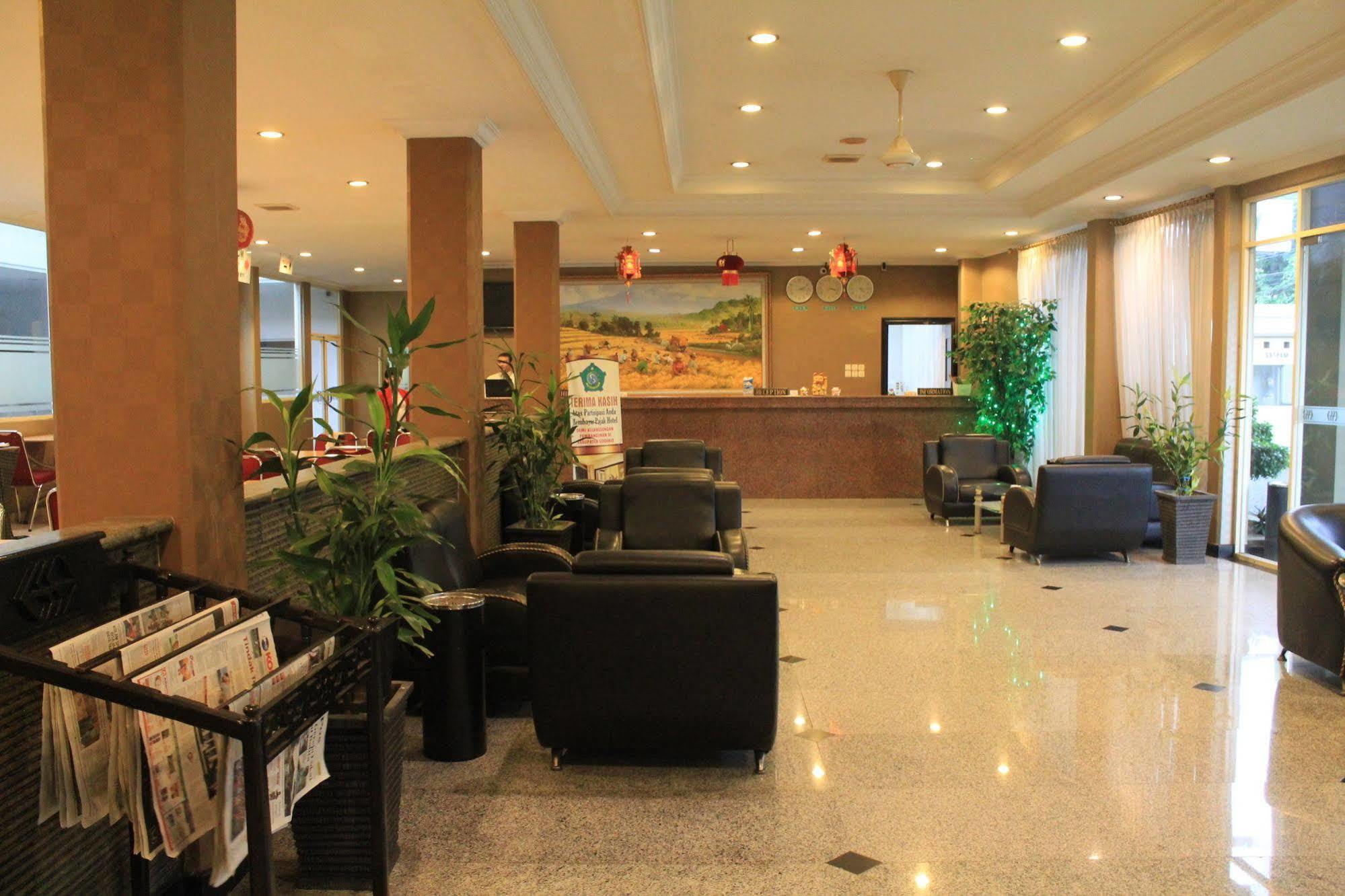 Hotel Sinar 3 Sedati Dış mekan fotoğraf